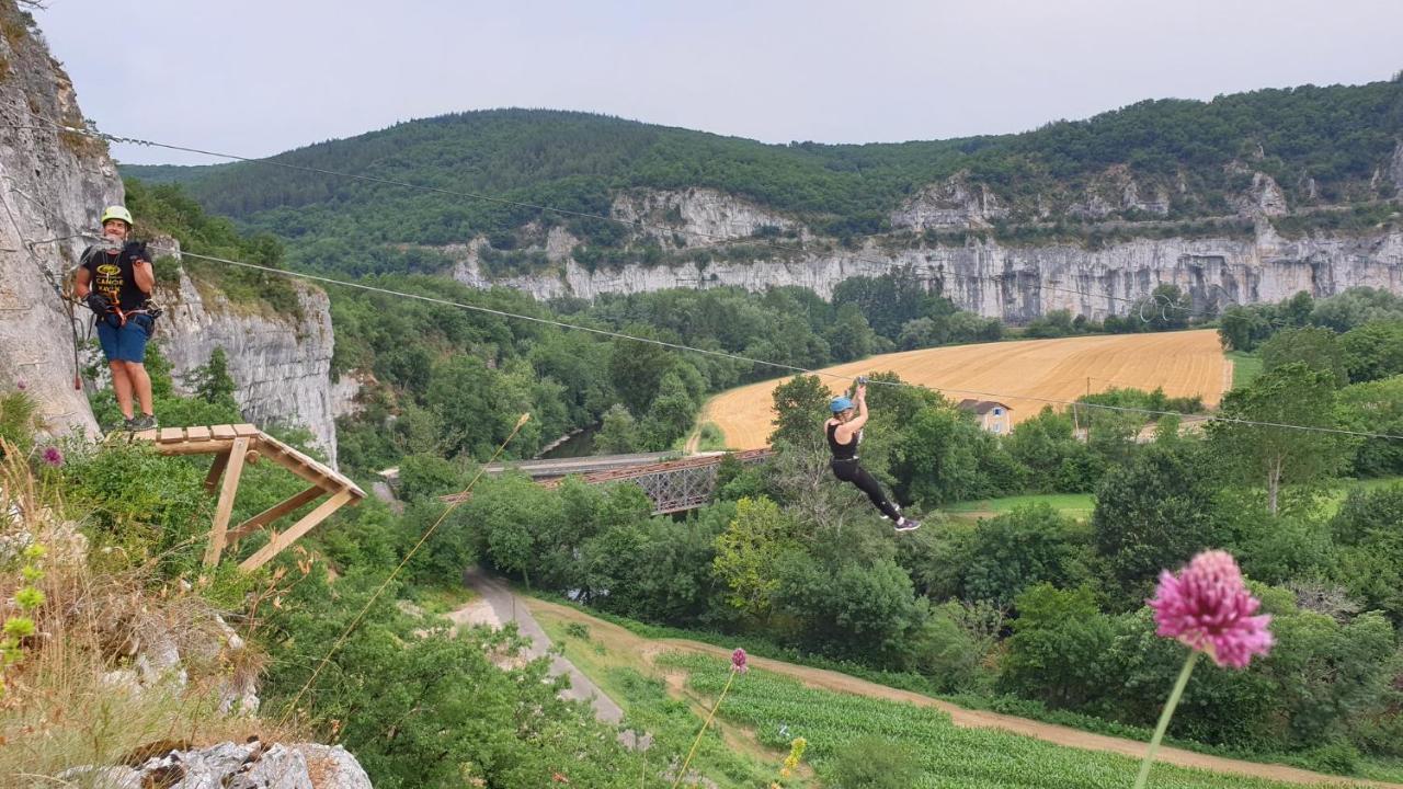 Hotel Les Gabarres Tour-de-Faure 외부 사진