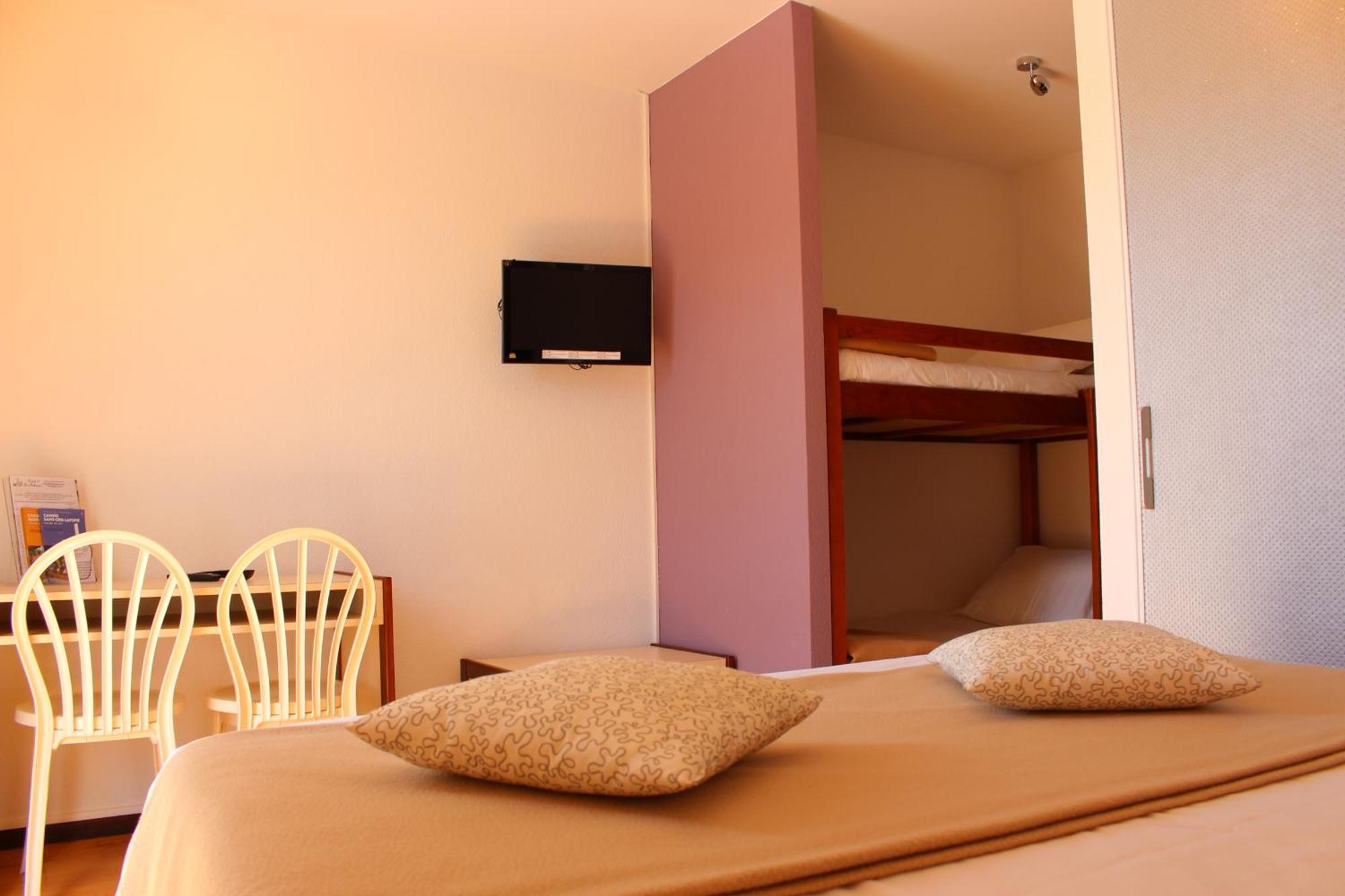 Hotel Les Gabarres Tour-de-Faure 객실 사진