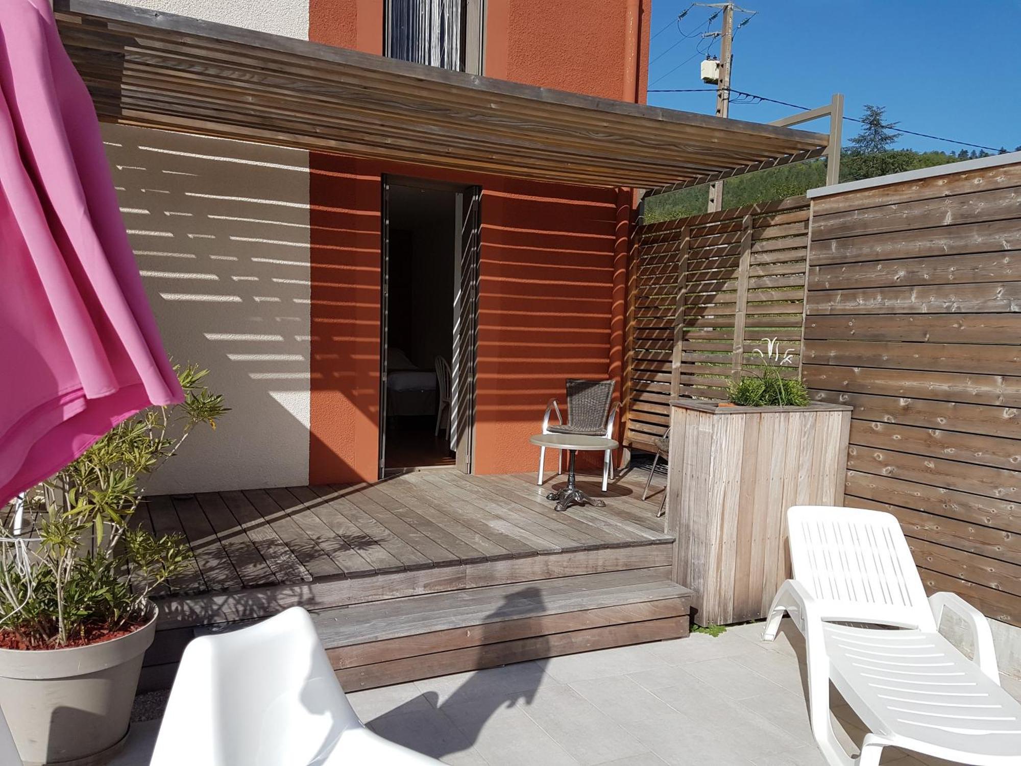Hotel Les Gabarres Tour-de-Faure 객실 사진
