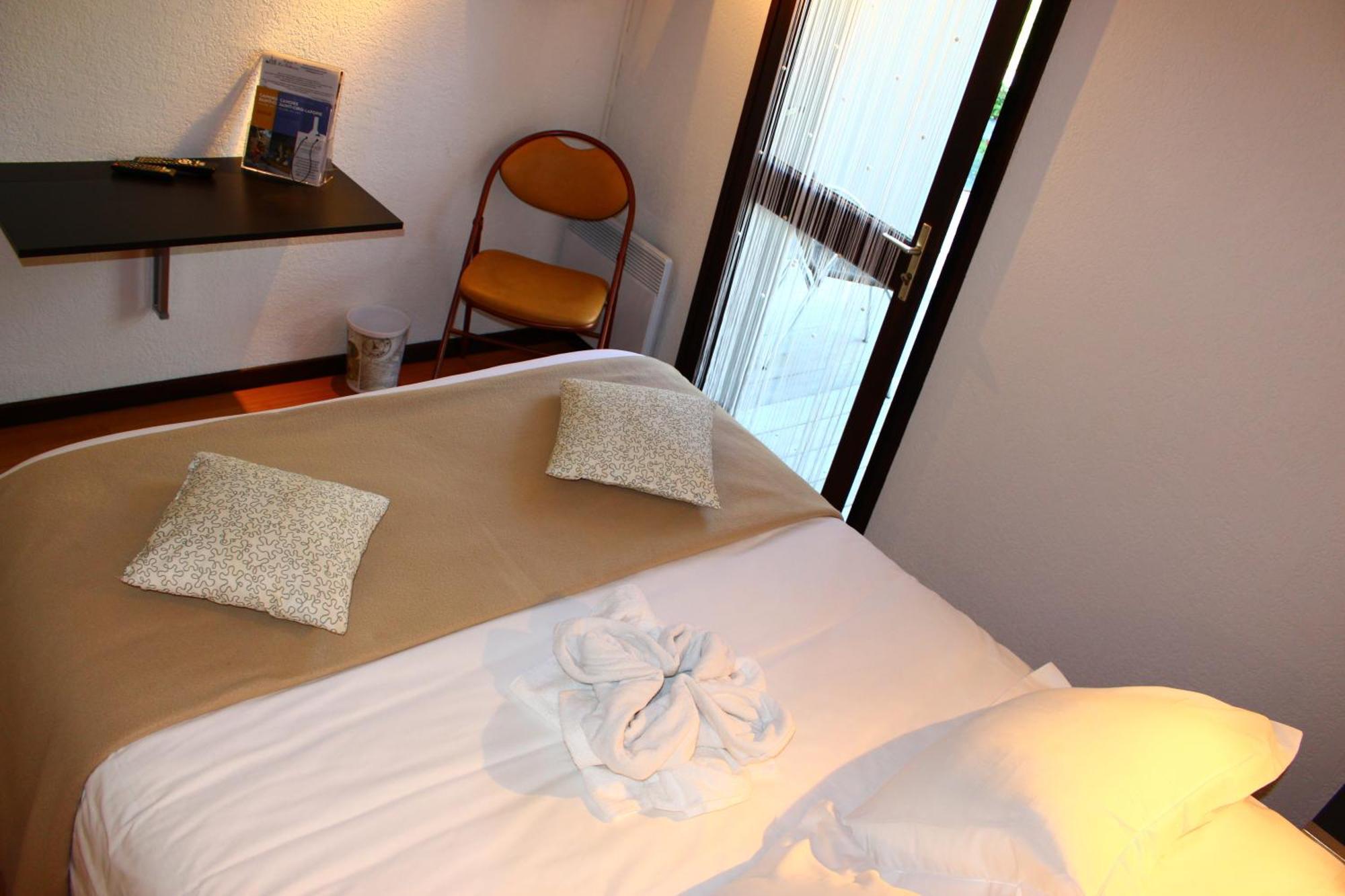Hotel Les Gabarres Tour-de-Faure 외부 사진