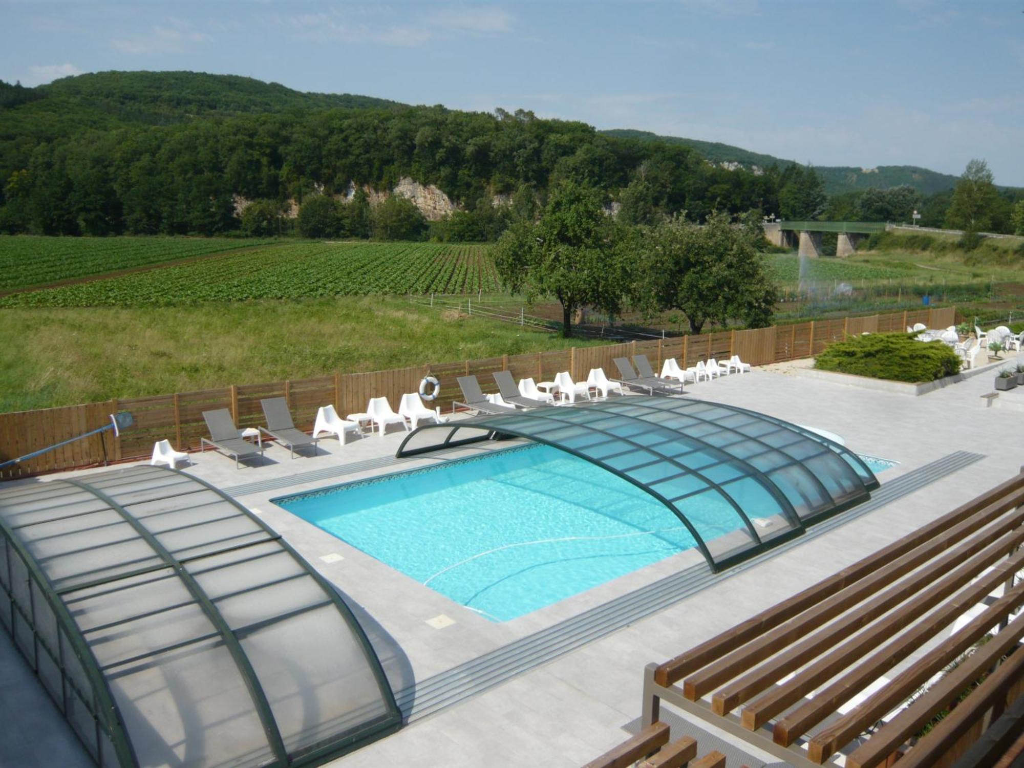 Hotel Les Gabarres Tour-de-Faure 객실 사진